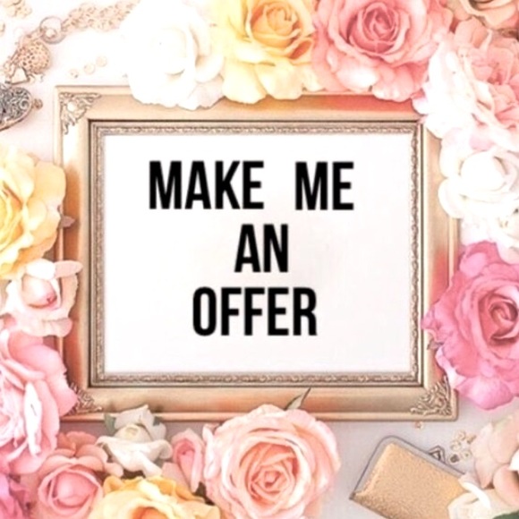 Dresses & Skirts - Make Me An Offer I Can’t Refuse 🎀